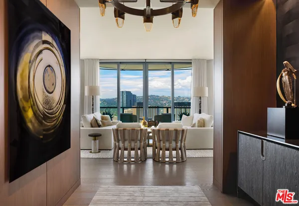 $19,995 | 211 1/2 West Elm Court, Unit 26C, Los Angeles, CA 90067