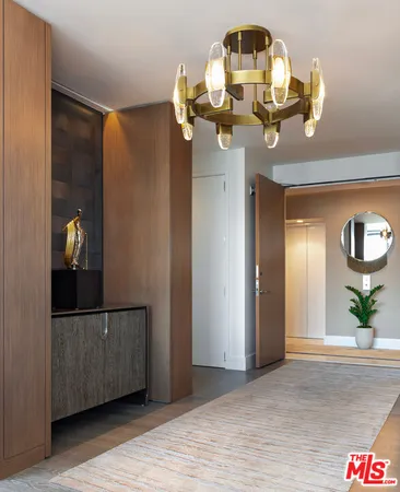 $19,995 | 211 1/2 West Elm Court, Unit 26C, Los Angeles, CA 90067