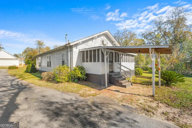 $159,000 | 2 Finch Street, Portal, GA 30450