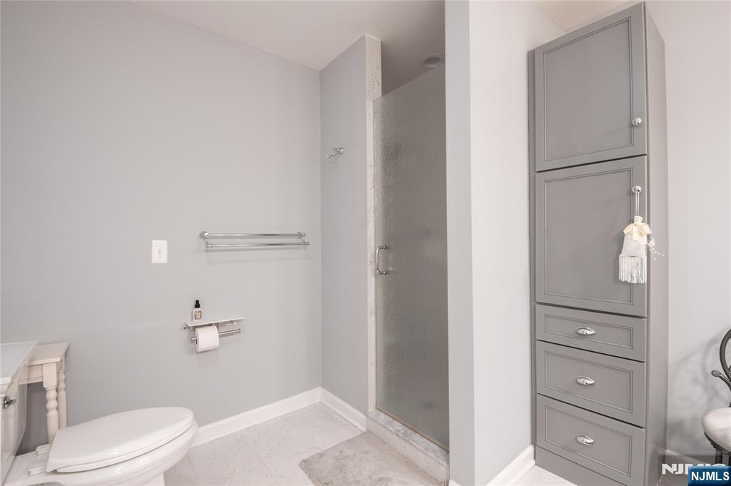 28 Old 4th Drive Oak Ridge, NJ 07438 - Photo 16 of 41