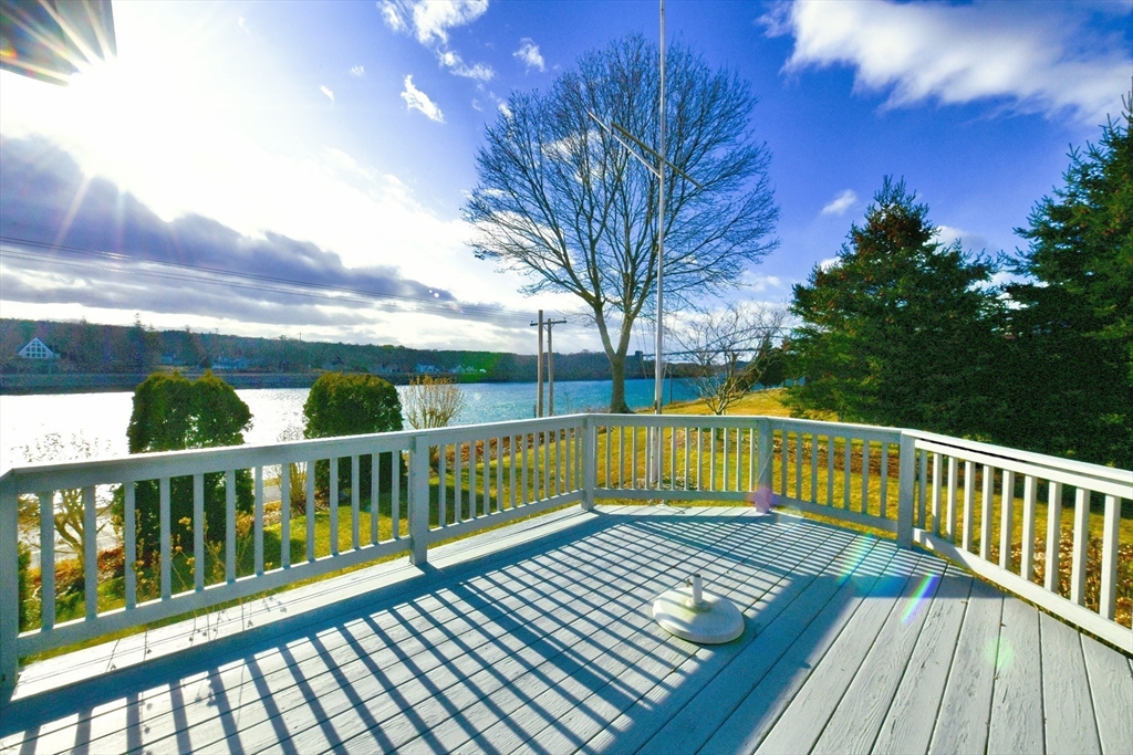 18 Gibbs Road Bourne, MA 02562 - Photo 14 of 42
