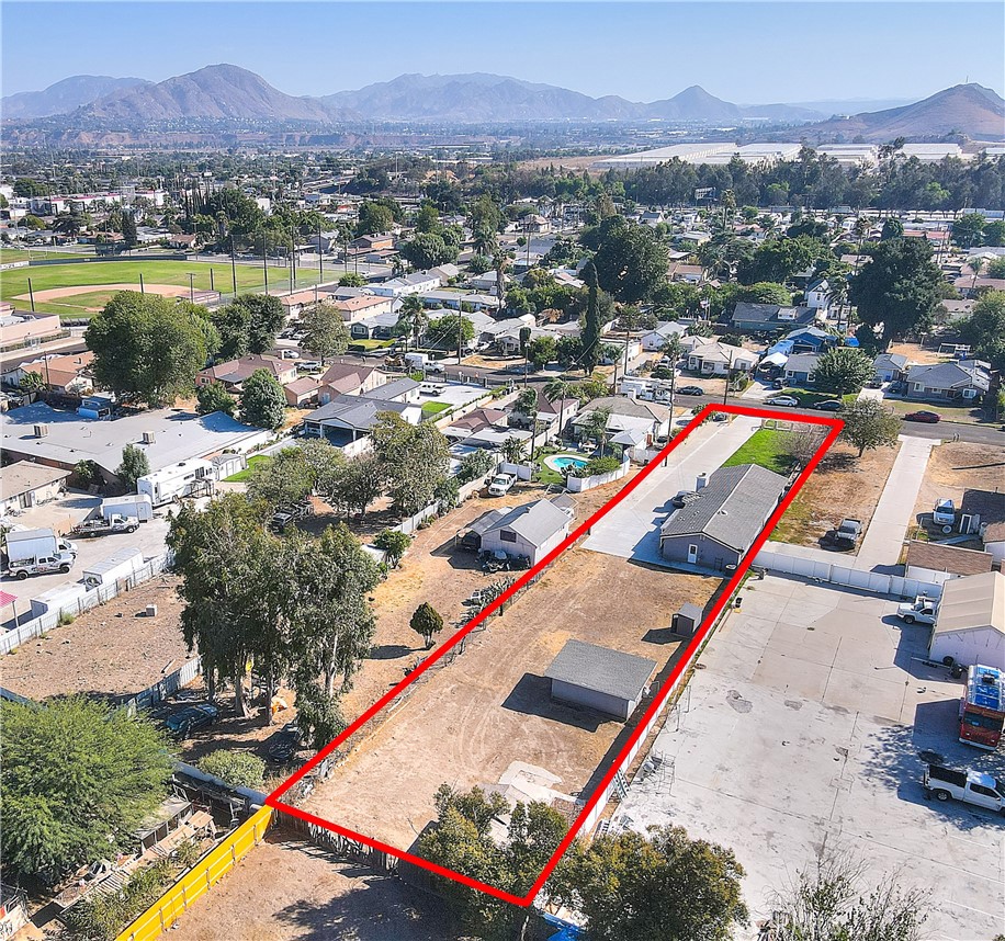 941 West F Street Colton, CA 92324 - Photo 29 of 36