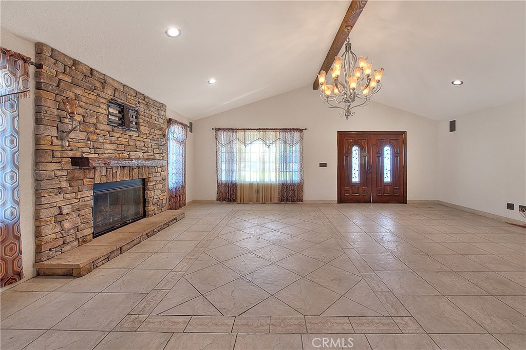 941 West F Street Colton, CA 92324 - Photo 4 of 36