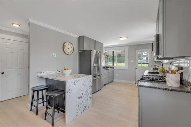 $379,000 | 601 Center Avenue, Pittsburgh, PA 15202