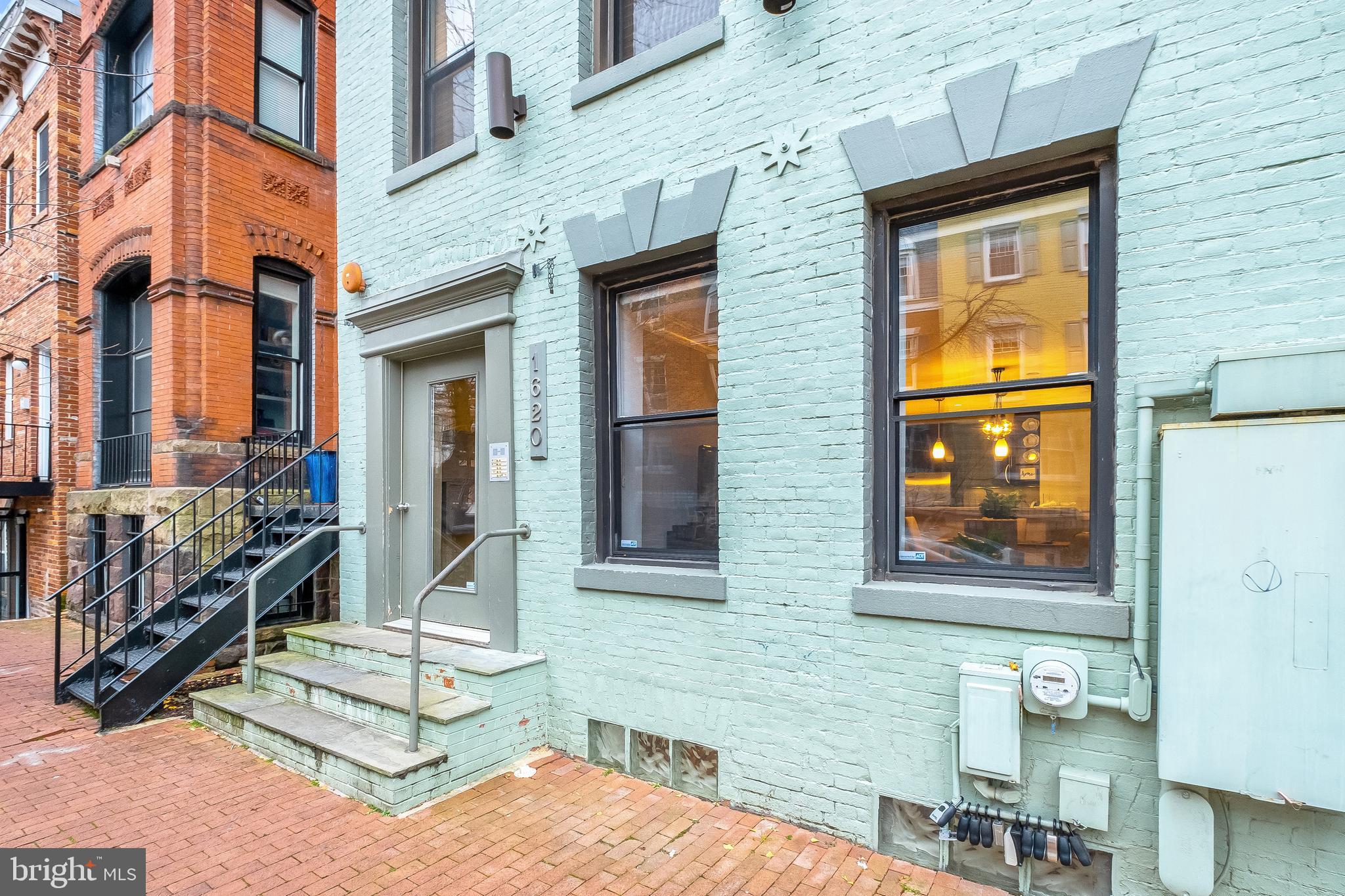 1620 Corcoran Street Northwest, Unit A Washington, DC 20009 - Photo 2 of 25