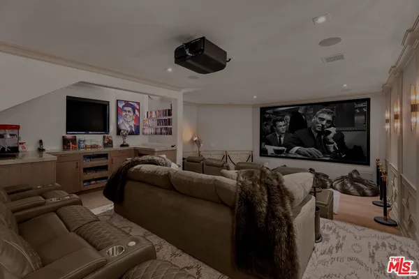 $225,000 | 8159 Hollywood Boulevard, Los Angeles, CA 90069