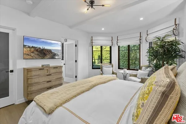 $225,000 | 8159 Hollywood Boulevard, Los Angeles, CA 90069