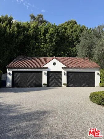 $225,000 | 8159 Hollywood Boulevard, Los Angeles, CA 90069