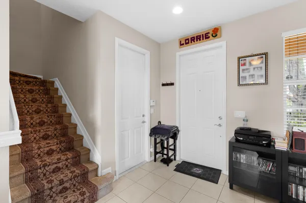 a view of a entryway with furniture