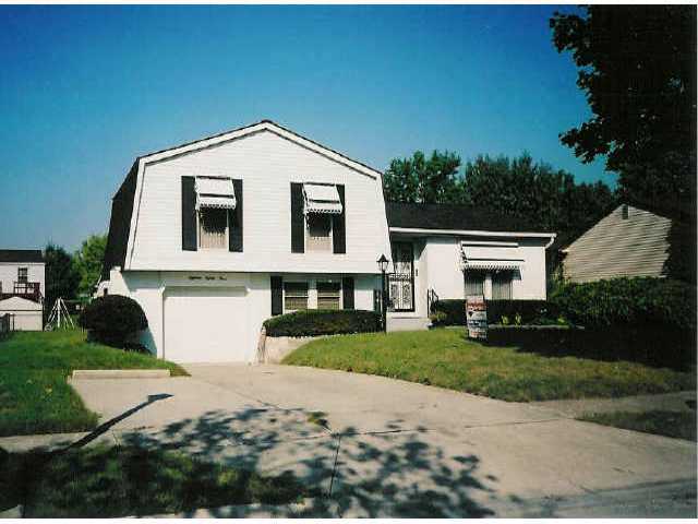 1883 Ferntree Road Columbus, OH 43219 - Photo 1 of 10
