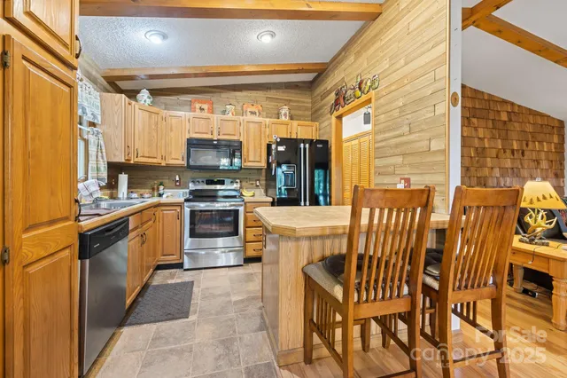 $360,000 | 45 Pinecrest Drive, Franklin, NC 28734