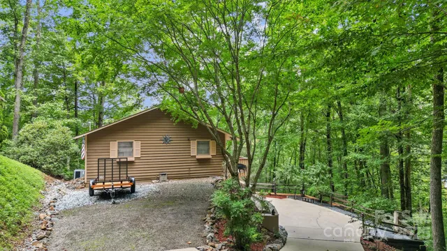 $360,000 | 45 Pinecrest Drive, Franklin, NC 28734
