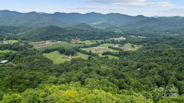 $360,000 | 45 Pinecrest Drive, Franklin, NC 28734