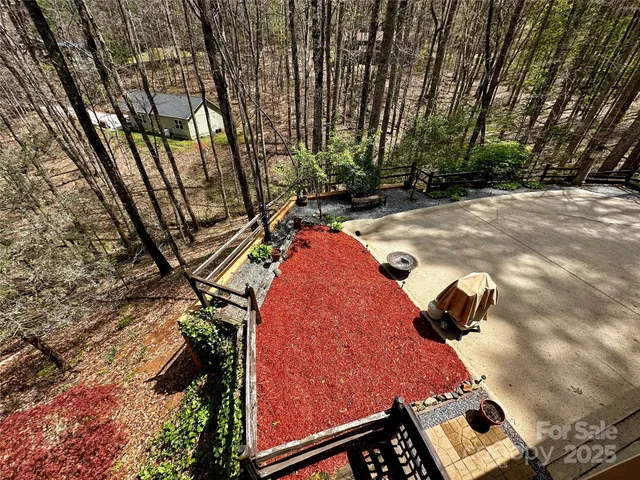 $360,000 | 45 Pinecrest Drive, Franklin, NC 28734