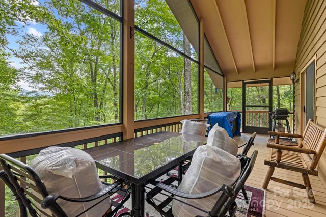 $360,000 | 45 Pinecrest Drive, Franklin, NC 28734