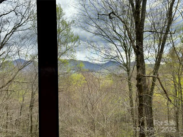 $360,000 | 45 Pinecrest Drive, Franklin, NC 28734