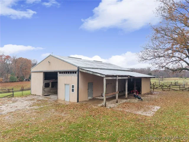 $400,000 | 470 West Whiskey Run Road Northeast, New Salisbury, IN 47161