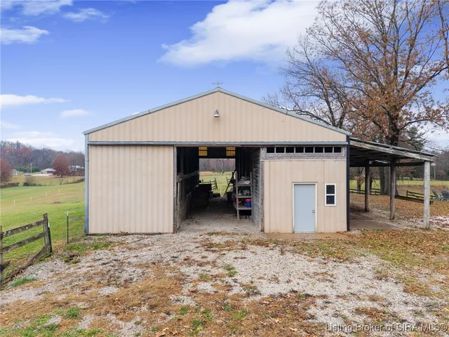 $400,000 | 470 West Whiskey Run Road Northeast, New Salisbury, IN 47161