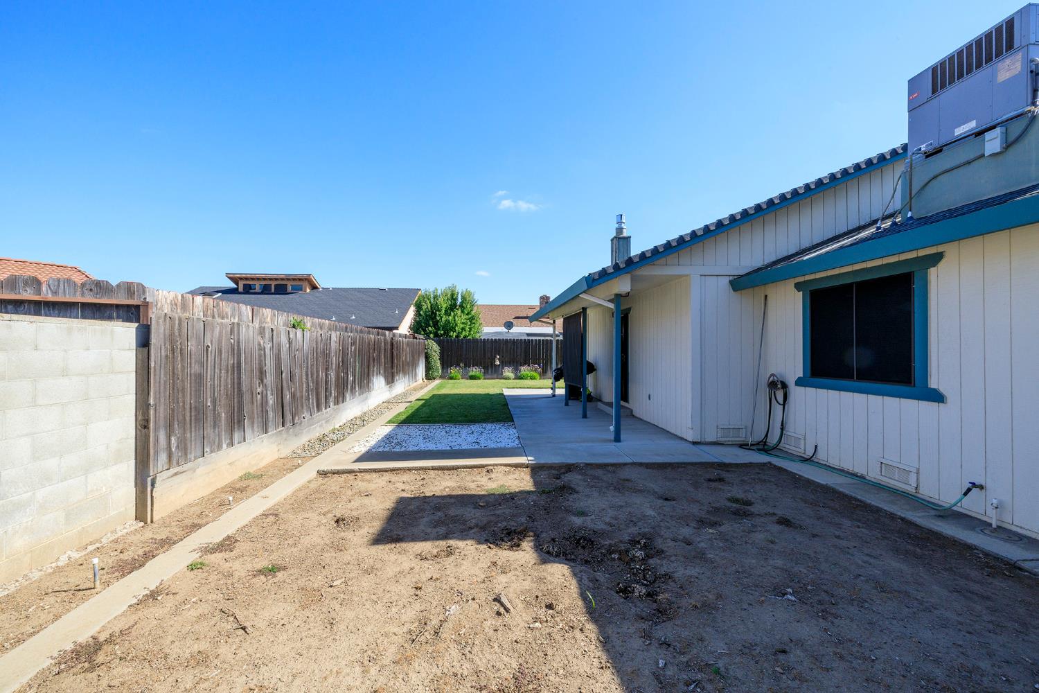 1647 Running Ceres, CA 95307 - Photo 50 of 55