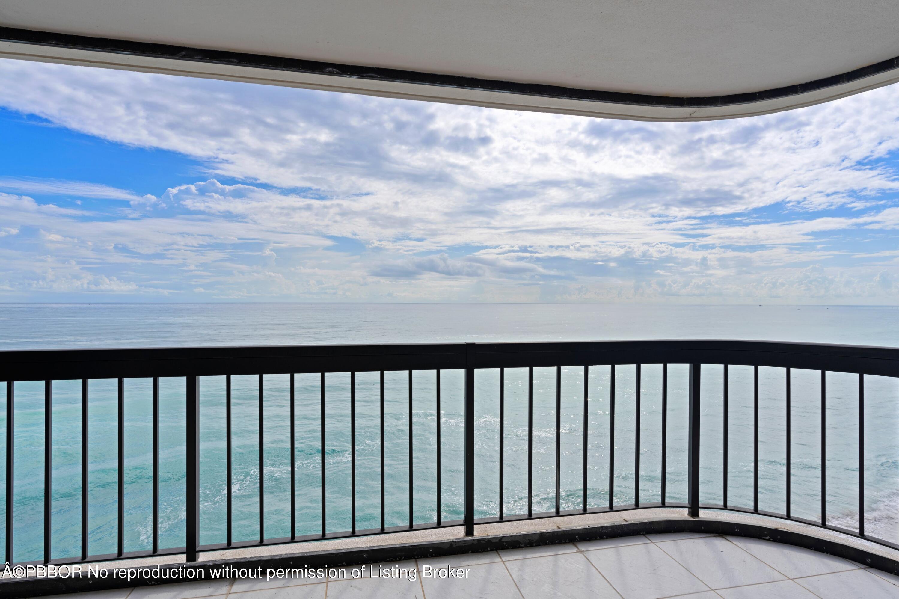 5380 North Ocean Drive, Unit 10D Riviera Beach, FL 33404 - Photo 4 of 24 DSC09587.jpg-SMALL