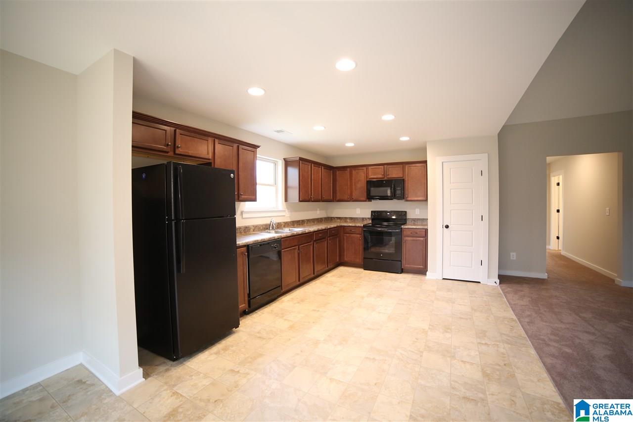 220 Elm Way Lincoln, AL 35096 - Photo 11 of 36
