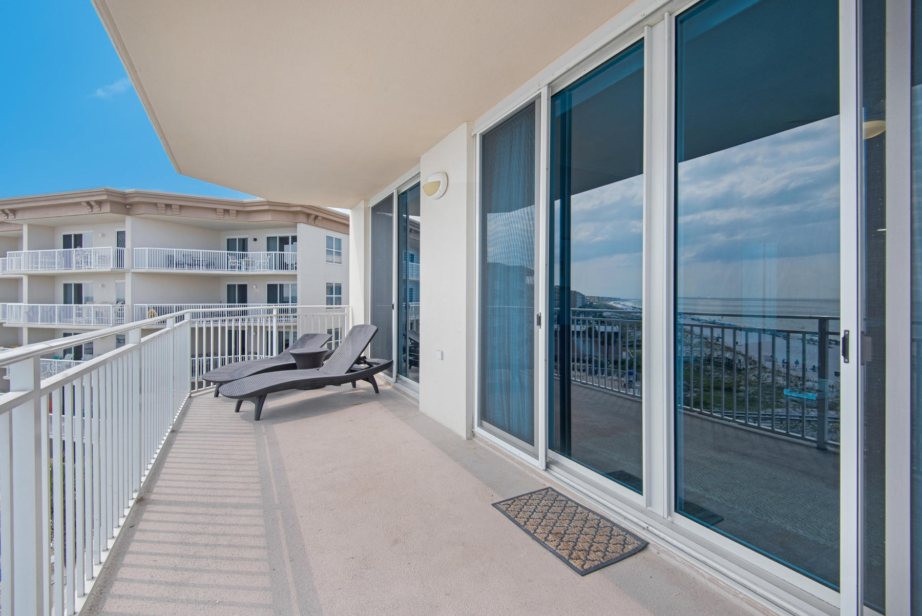 1110 Santa Rosa Boulevard, Unit B501 Fort Walton Beach, FL 32548 - Photo 20 of 51 a view of a hallway with seating area