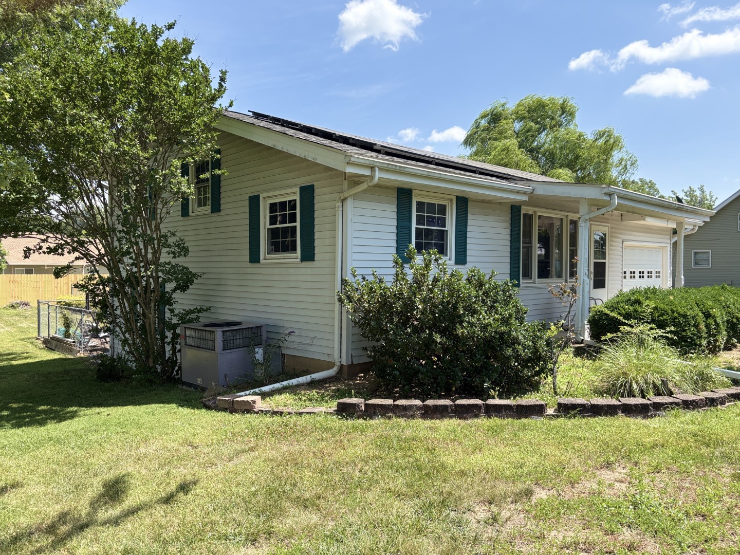 108 East Linck Street Marion, IL 62959 - Photo 4 of 34