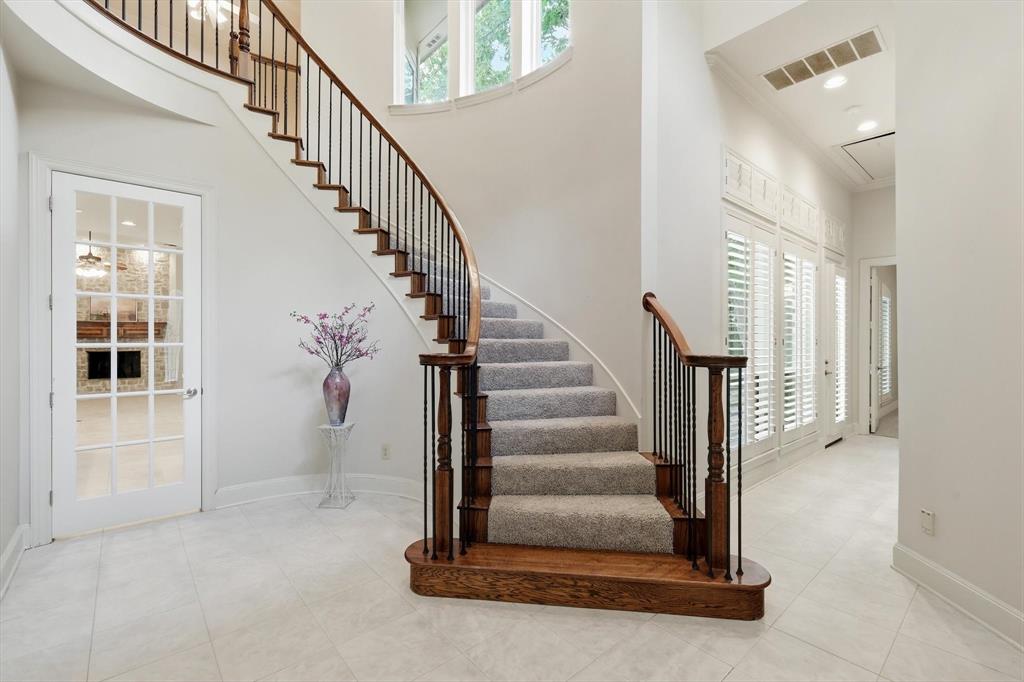 970 Crystal Cove Oak Point, TX 75068 - Photo 7 of 40 a view of entryway and hall