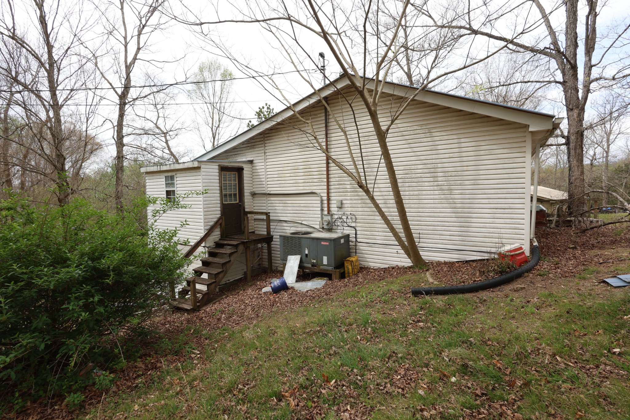 109 Furnace Hill Road Indian Mound, TN 37079 - Photo 9 of 17