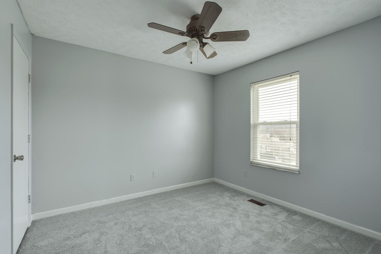 2425 Bainbridge Way Powell, TN 37849 - Photo 21 of 23 Gallery Image 21