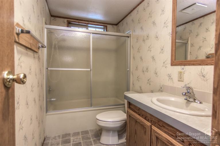 60059 Hopi Road Bend, OR 97702 - Photo 19 of 25 Additional Photo