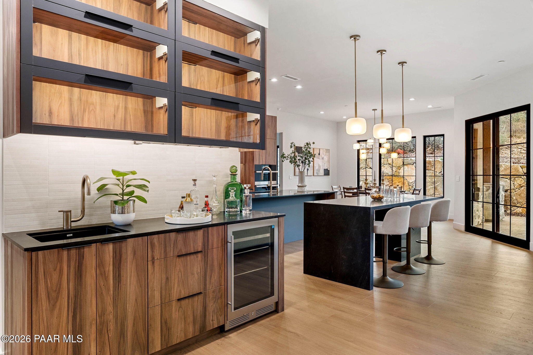 125 Rotonda Way Prescott, AZ 86301 - Photo 13 of 43 13-Bar to Kitchen