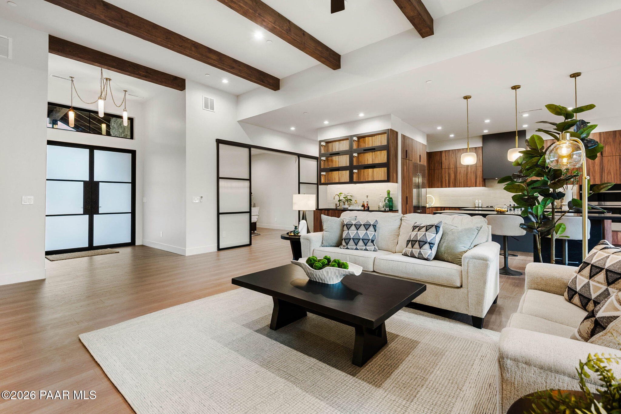 125 Rotonda Way Prescott, AZ 86301 - Photo 7 of 43 5-Living Room (5)