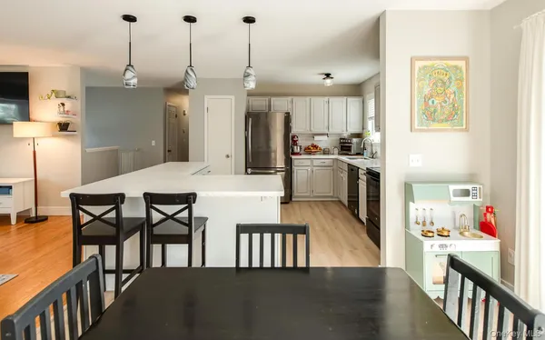 $549,900 | 6 Lenny Court, Wappingers Falls, NY 12590