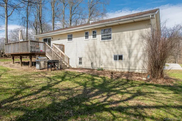 $549,900 | 6 Lenny Court, Wappingers Falls, NY 12590