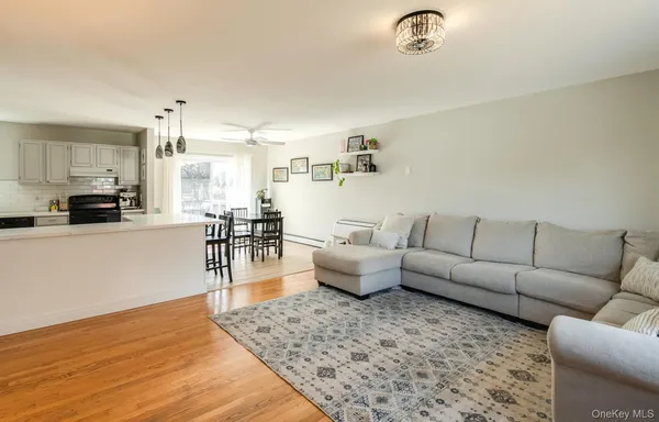 $549,900 | 6 Lenny Court, Wappingers Falls, NY 12590