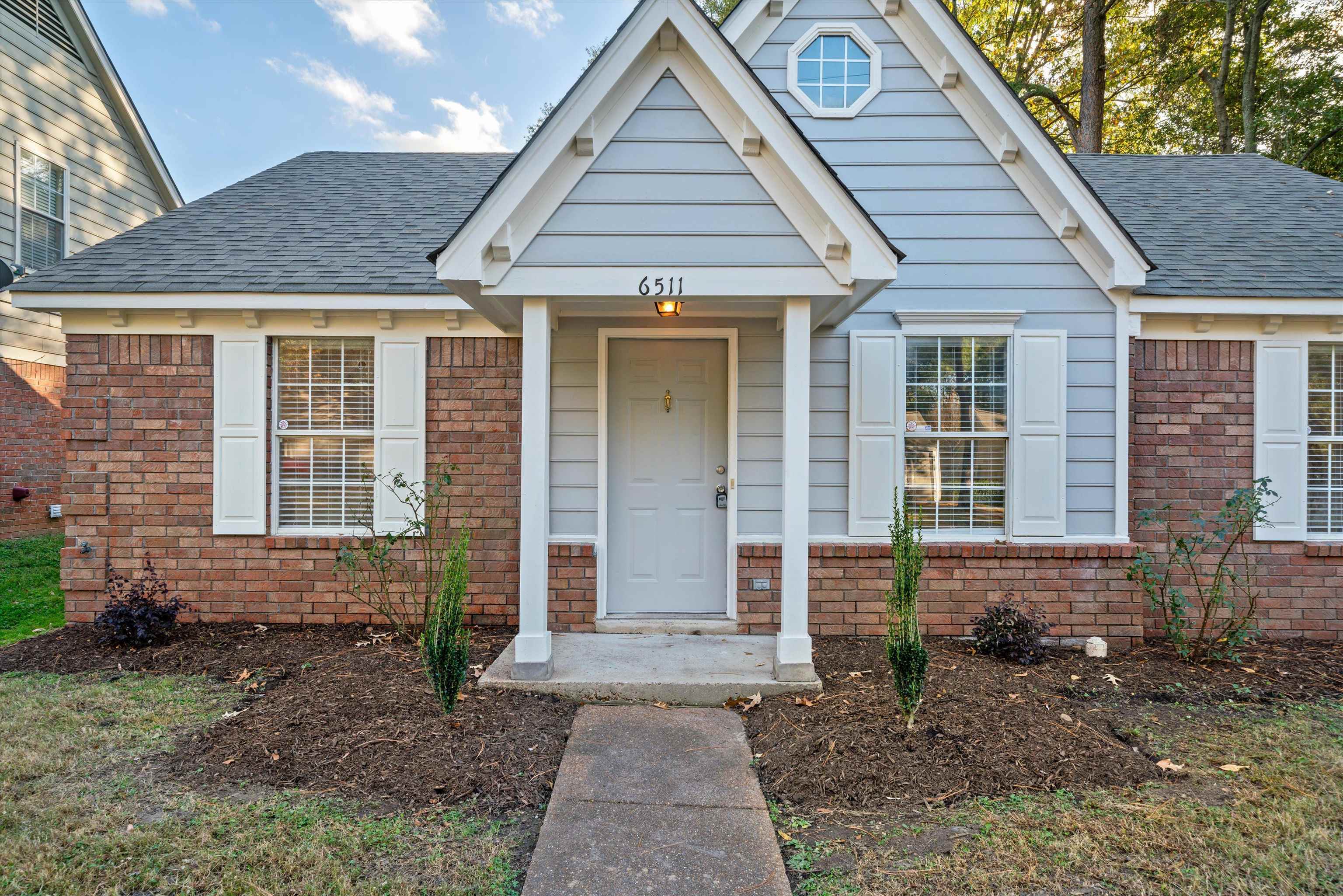 6511 Patmore Road Memphis, TN 38134 - Photo 2 of 22 a front view of a house