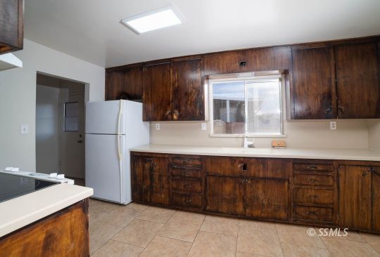 1365 South Mahan Street Ridgecrest, CA 93555 - Photo 3 of 40