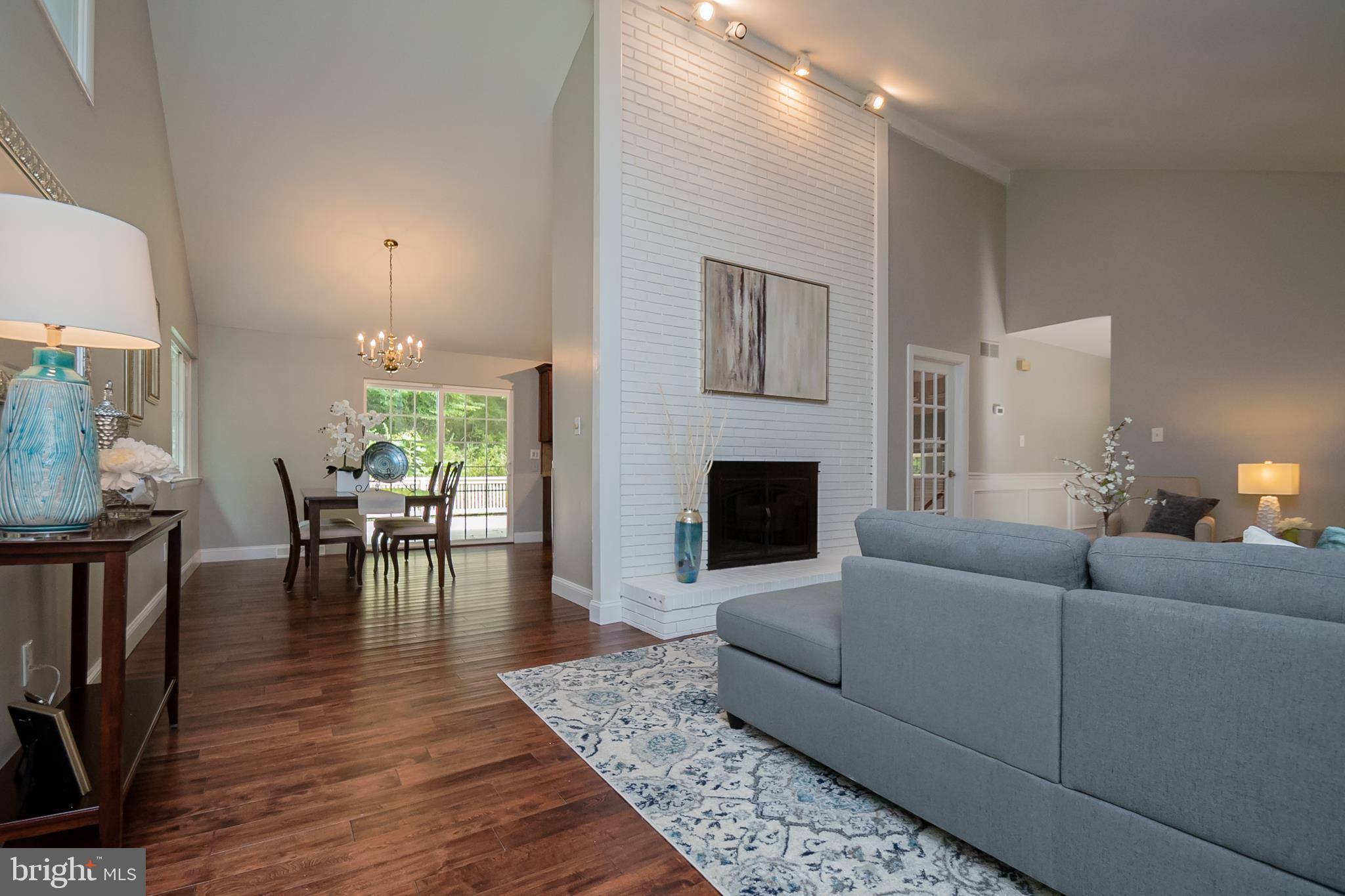 208 Hansell Road Newtown Square, PA 19073 - Photo 2 of 42