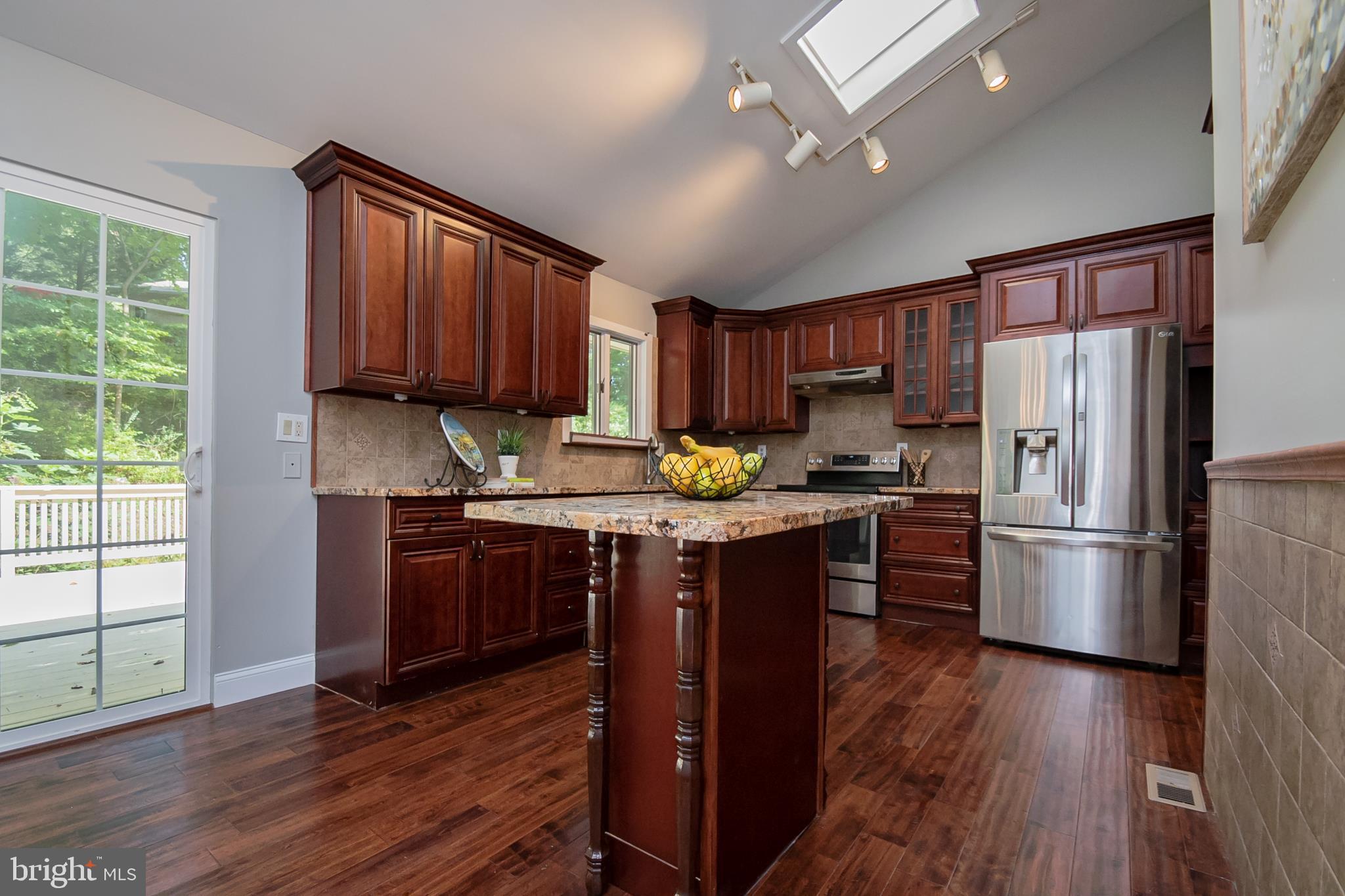 208 Hansell Road Newtown Square, PA 19073 - Photo 8 of 42