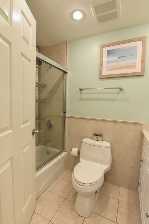 21 Main Street, Unit D Boston, MA 02129 - Photo 12 of 19