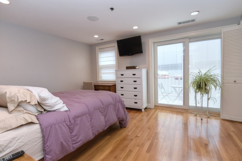 21 Main Street, Unit D Boston, MA 02129 - Photo 14 of 19