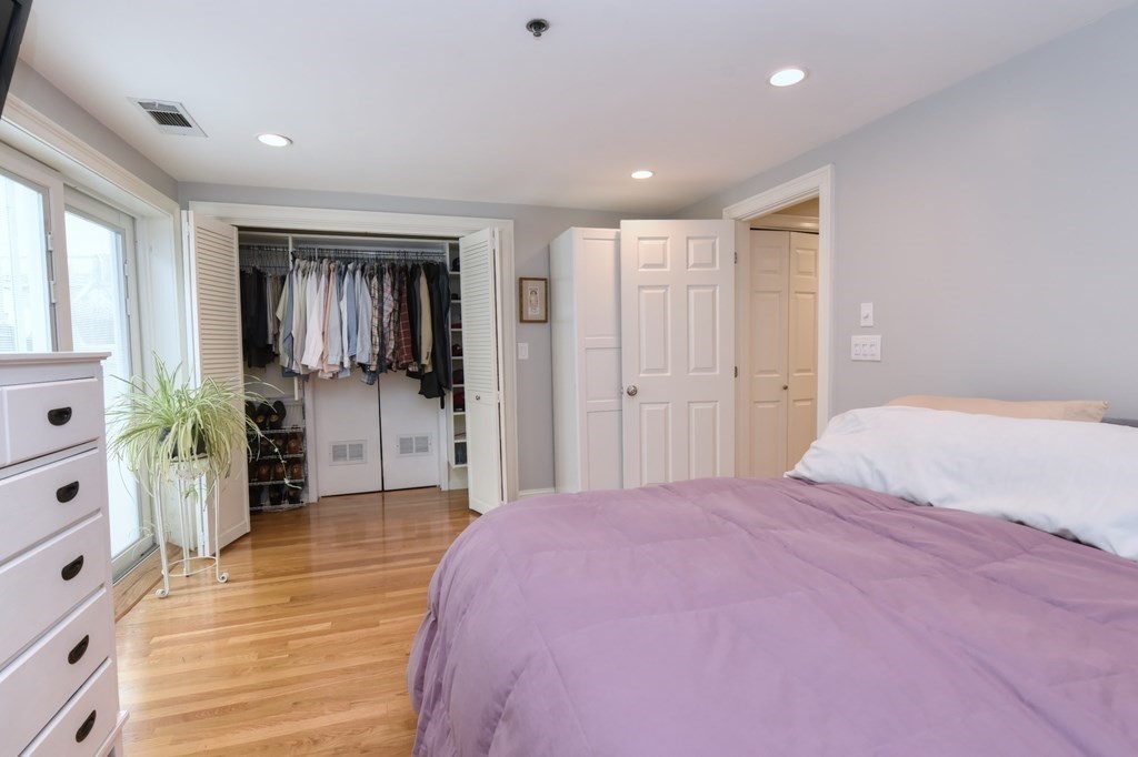 21 Main Street, Unit D Boston, MA 02129 - Photo 16 of 19