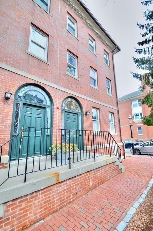 21 Main Street, Unit D Boston, MA 02129 - Photo 18 of 19