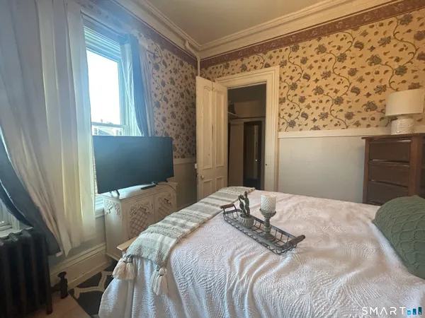 $1,250 | 40 Franklin Street, Unit 8, New London, CT 06320