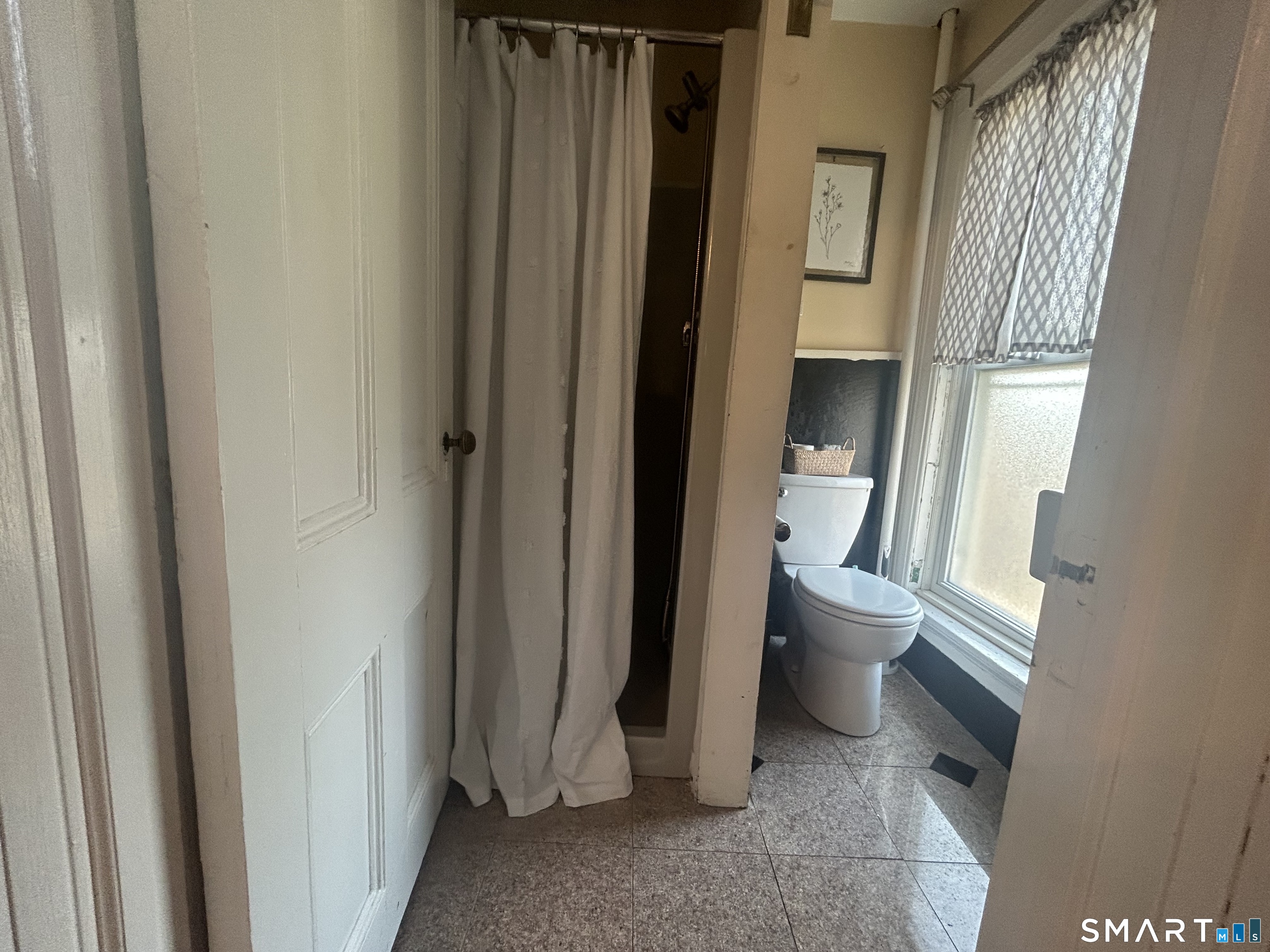 40 Franklin Street, Unit 8 New London, CT 06320 - Photo 7 of 9