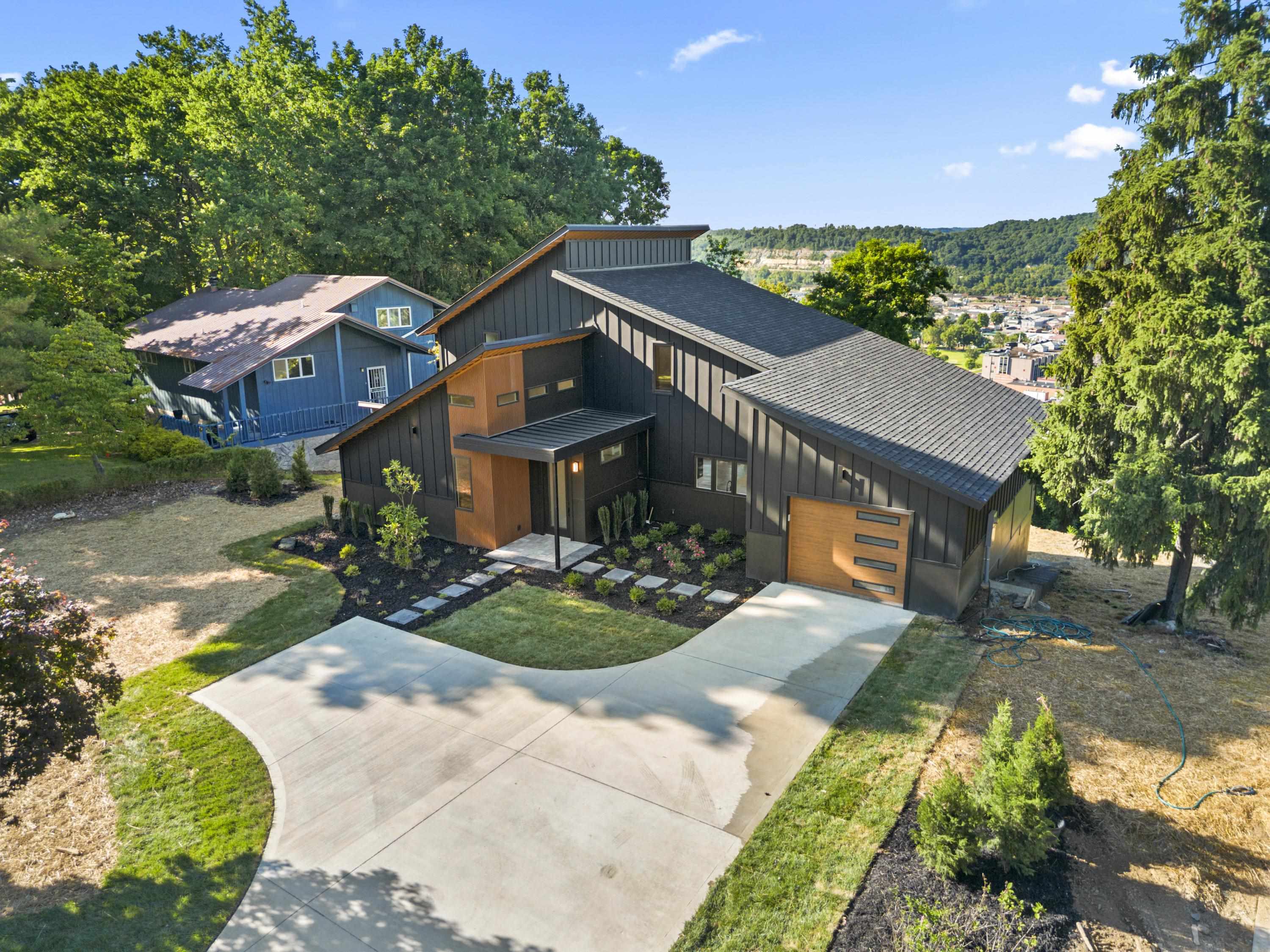 2315 Hillcrest Road Ashland, KY 41101 - Photo 5 of 49
