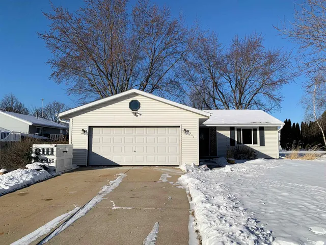 $329,900 | 2111 Browning Drive, Janesville, WI 53546