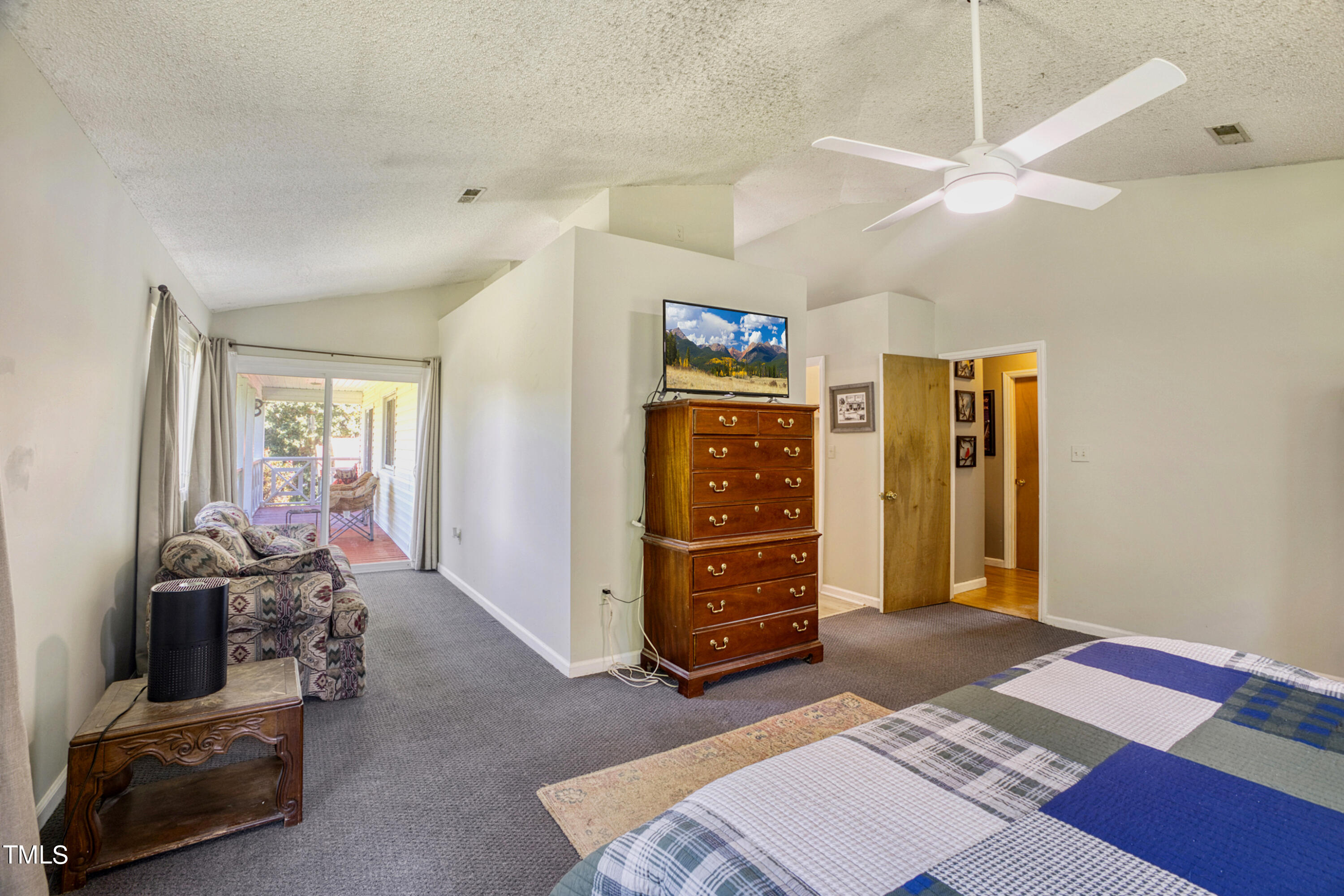 2650 Schloss Road Louisburg, NC 27549 - Photo 19 of 48 a room with furniture and a window