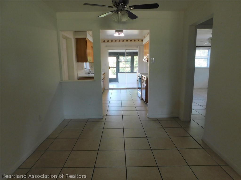 112 Pinehurst Road Sebring, FL 33870 - Photo 4 of 16 Gallery Image 4